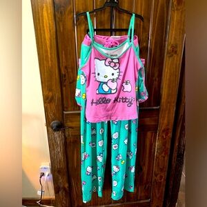 NWOT 3 Piece HK Sleepwear